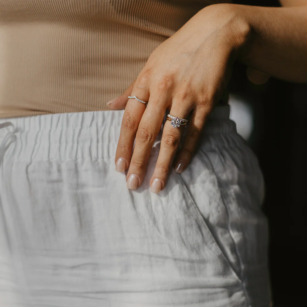 ALYSSA - 'V' Shaped Diamond Band - Image 3